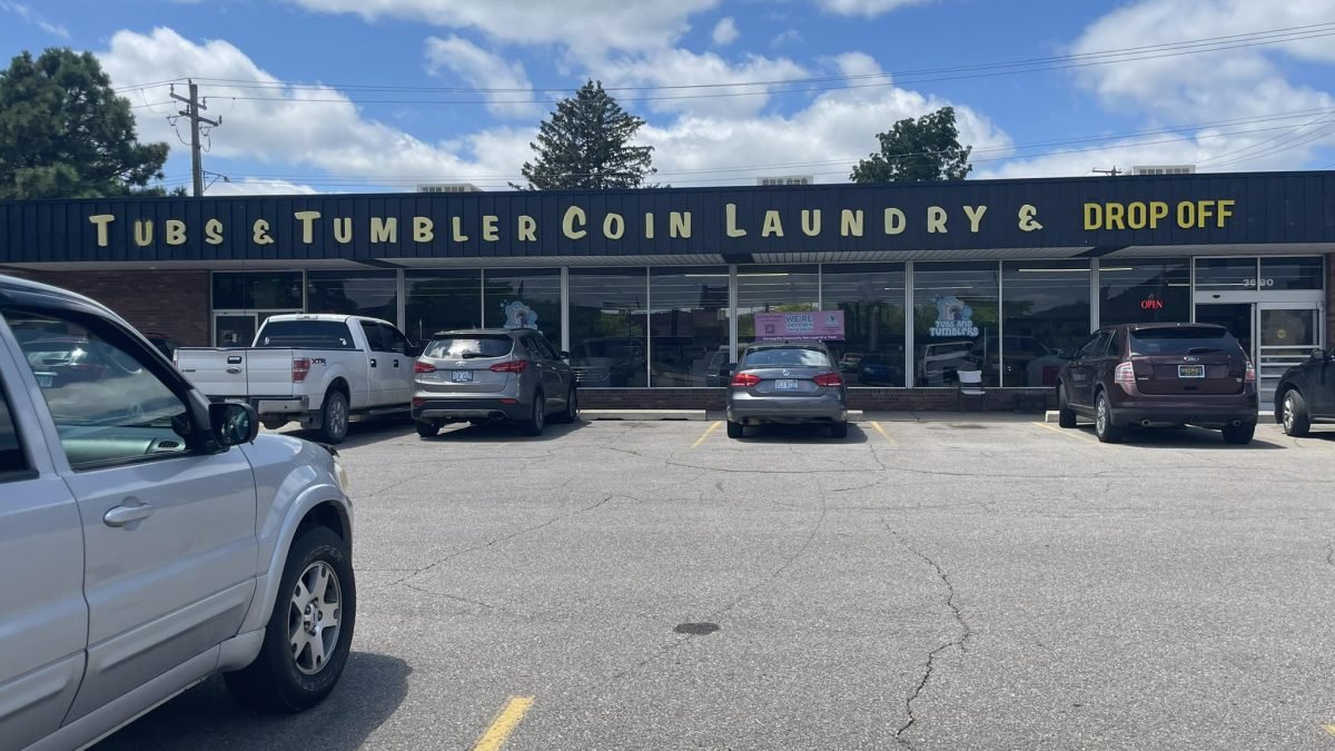 Tubs & Tumblers in Wayne, Michigan